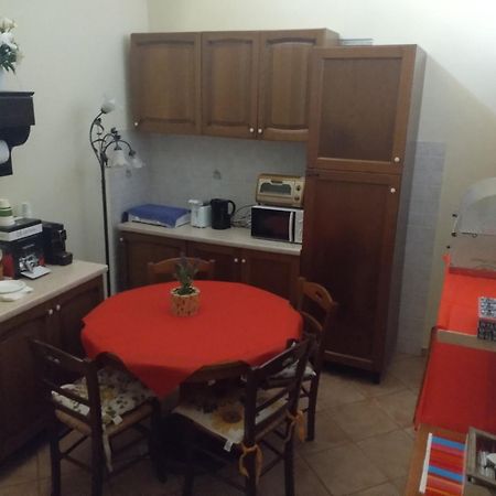 Bed and Breakfast La Strega Ubriaca Колле-ди-Валь-д'Эльса Экстерьер фото